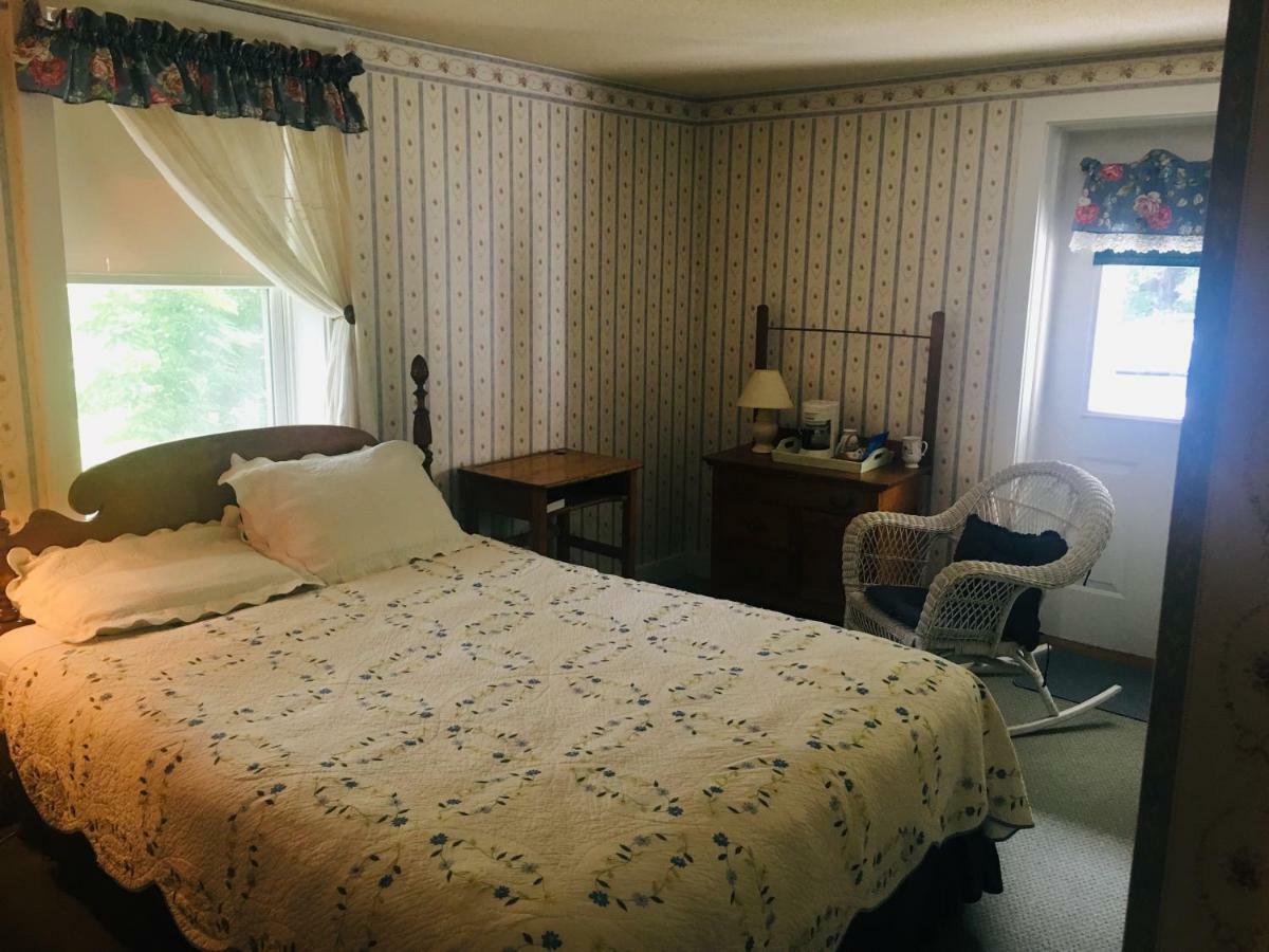 Carriage Barn Inn キーン エクステリア 写真